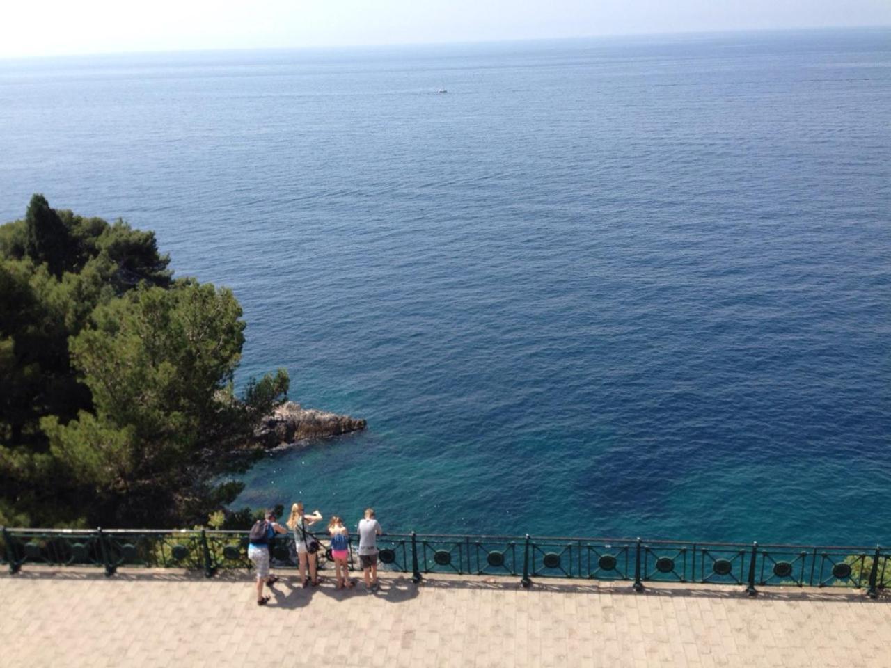 Апартаменты Happy Dubrovnik Centre-Free Parking Экстерьер фото
